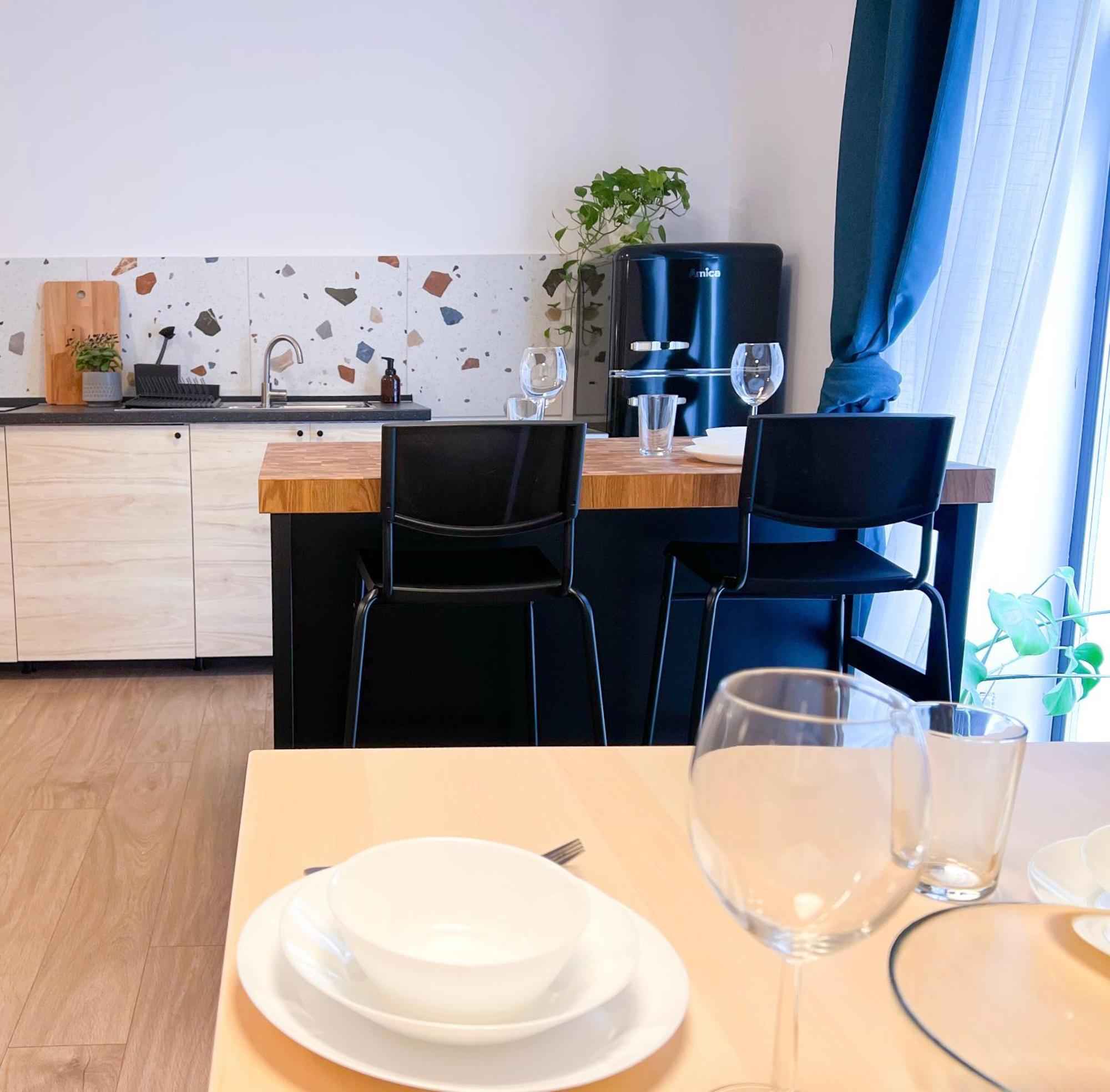 Aumetz Square Apartment Idrija Bagian luar foto